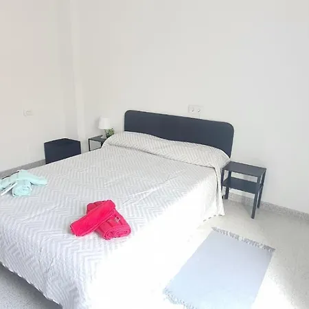 Проживание в семье Centricas, Tranquilas Y Acogedoras De Matrimonio En Vivienda Compartida Валенсия