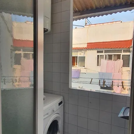 Centricas, Tranquilas Y Acogedoras De Matrimonio En Vivienda Compartida Валенсия